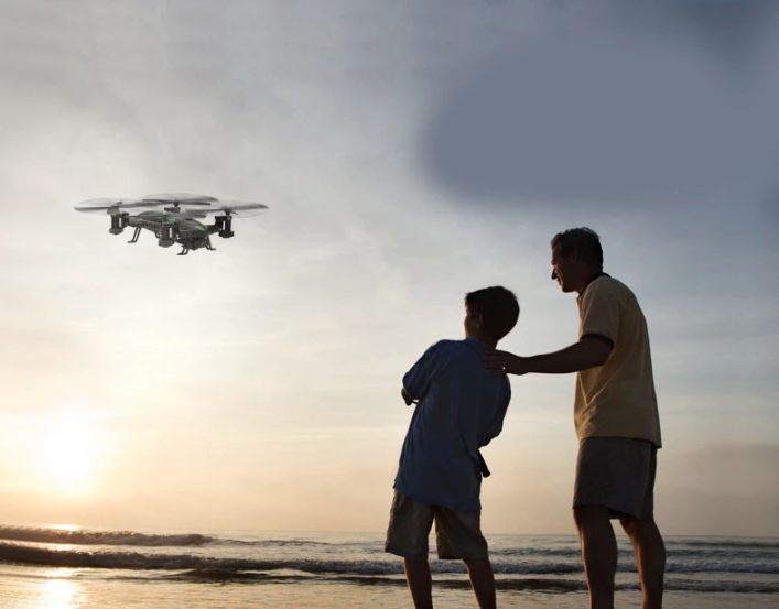 drone_magic's tweet photo. La aventura puede empezar en tierra o aire, tu eliges como pilotar tu drone. #ICO #blockchain #drones #AI #DEEPAERO #DJI #SKYFchain #UAV #ドローン #tech
👉https://t.co/c6LiC3CMW5 https://t.co/lLySyua18d