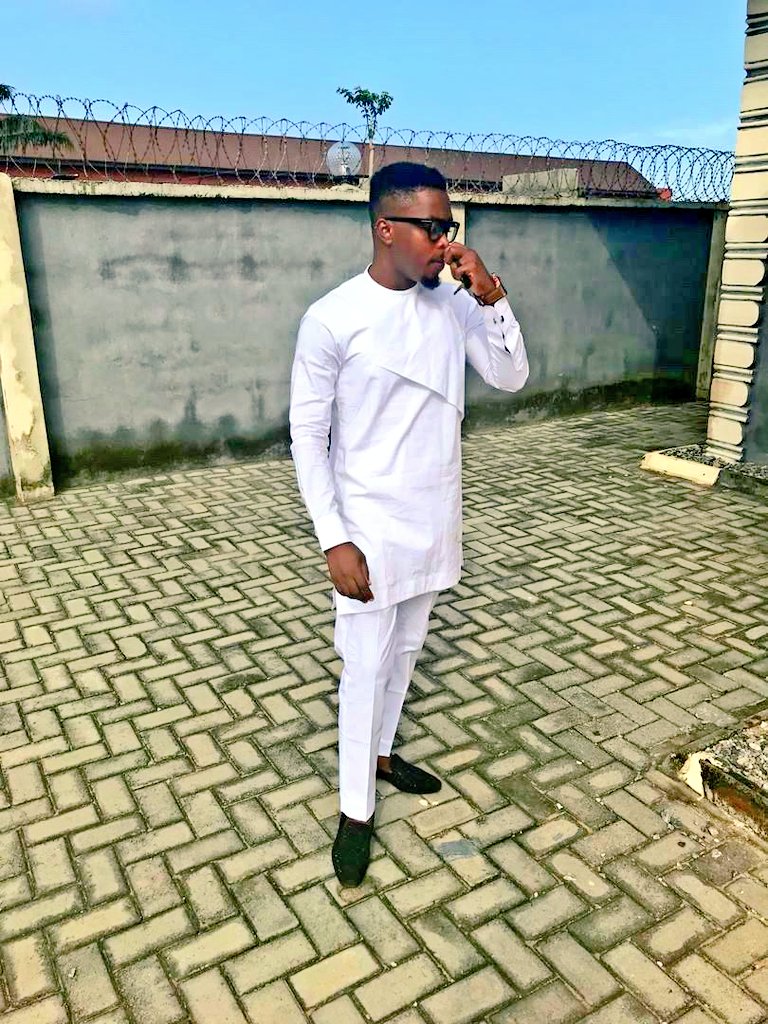 philblaq01's tweet photo. Don't let the rain🌧 stop your shine☀... The phil-Blaq Experience😍 #blackexcellence #menstrad #mensfashion #stylish https://t.co/grYGoKGjoY