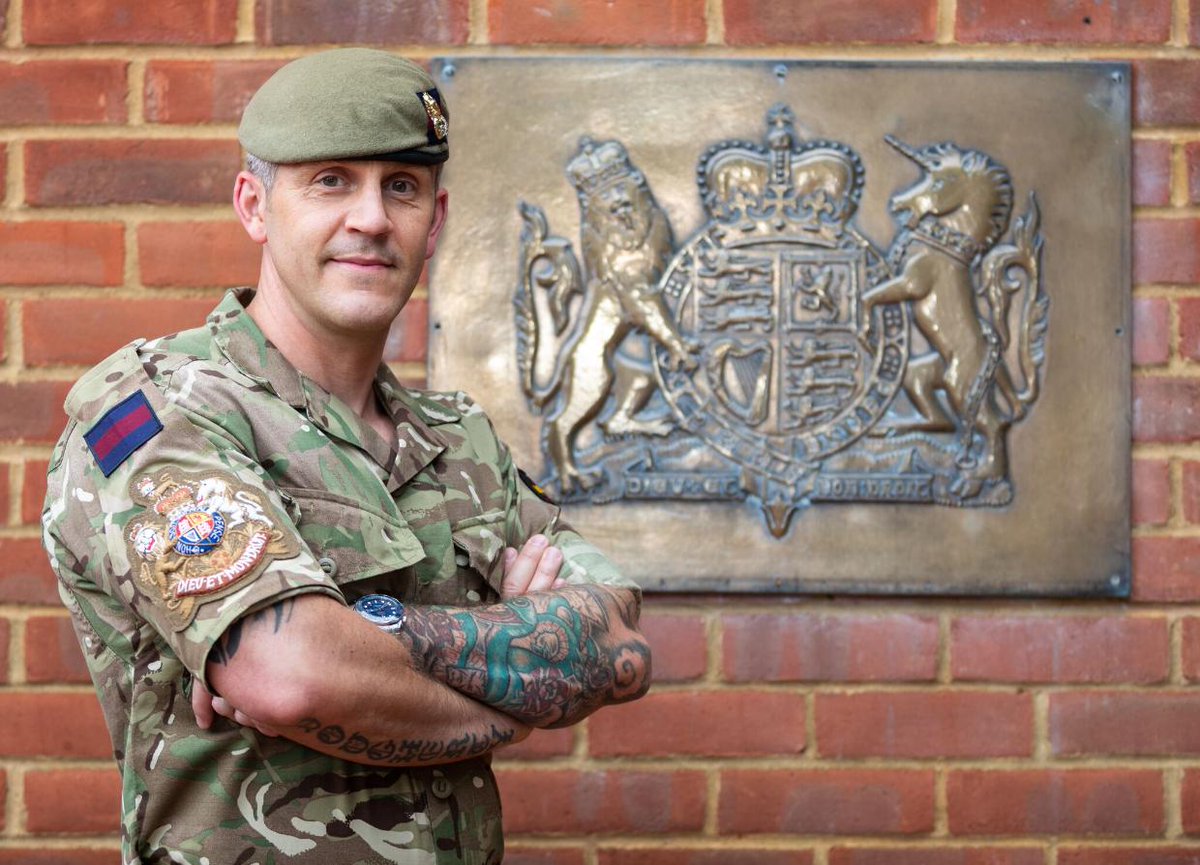 WO1 Dougherty is settling in as the Regiment's new Sergeant Major. 

This year he will take the Battalion to #Belize for jungle warfare training, on exercise to the Falkland Islands, as well as maintain a constant presence in #London - performing public duties. #GrenadierGuards