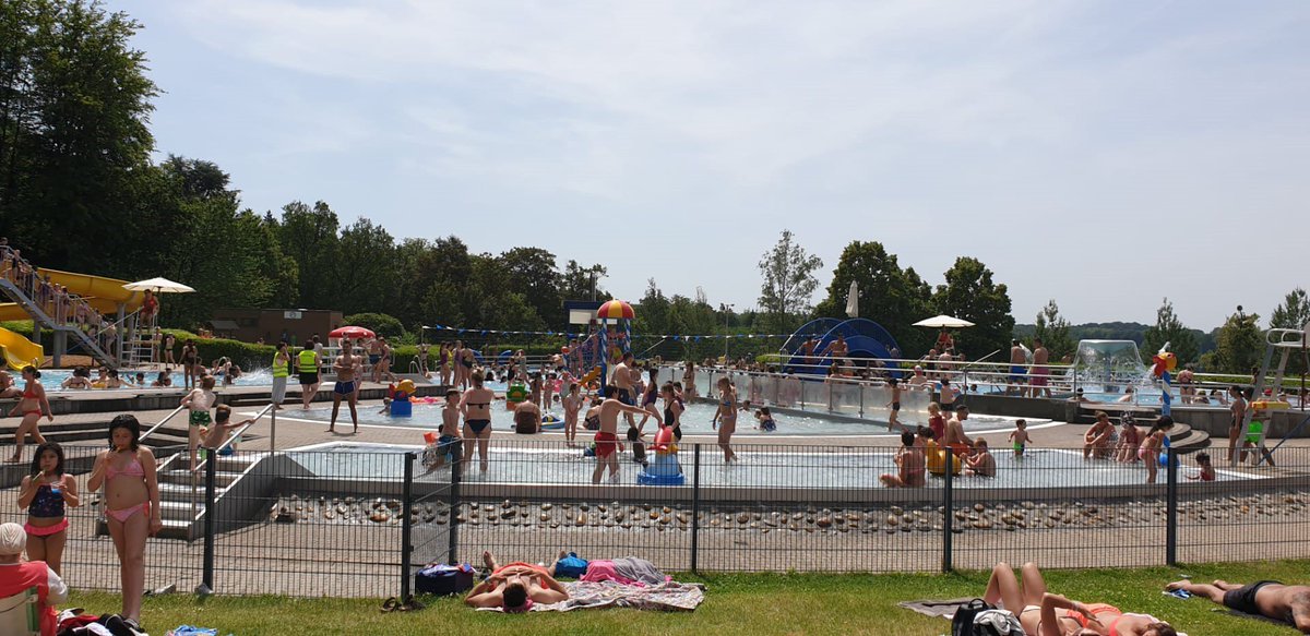Ring_TV's tweet photo. 1.500 mensen duiken in zwembad provinciedomein https://t.co/BW8jRZfY4G @vlaams_brabant #domein #huizingen #ringtvnieuws https://t.co/tjD4gvv3nN