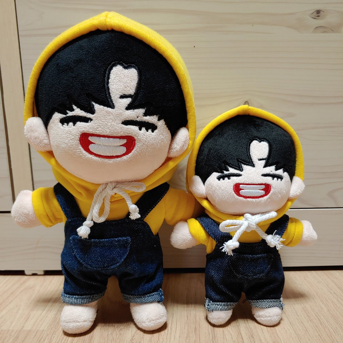 wishlistxstore's tweet photo. - คูคูเนนเน (1) -

• ตัวเปล่าน้อง 15 &amp; 20 ซม. : เมื่อเทียบรายละเอียดกับน้องที่มาสเคยผลิต ไม่มีส่วนที่แก้ไขเพิ่มค่ะ

• ชุดเอี๊ยม+ฮู้ดเหลือง : สำหรับชุดของ 15 ซม.จะแก้เอี๊ยมให้ใหญ่ขึ้นเนื่องจากเมื่อลองใส่แล้วยังแน่นไปอยู่นิดหน่อยค่ะ
#wishxupdate https://t.co/LAf2QXAXly