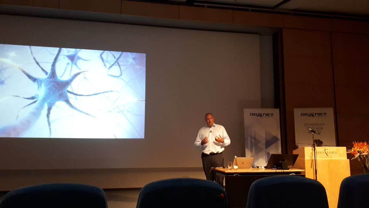 DamienHachet's tweet image. Yan Hackl-Feldbusch from #Ricoh is explaining Neuronal Network and AI at #Doxnet event in #BadenBaden