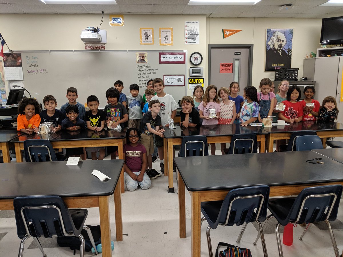itsmsowen's tweet photo. Successful storm structures!! @EASAGE_CFB @RebeccaHennes #EASAGE_CFB https://t.co/iSD7XJV7Fl