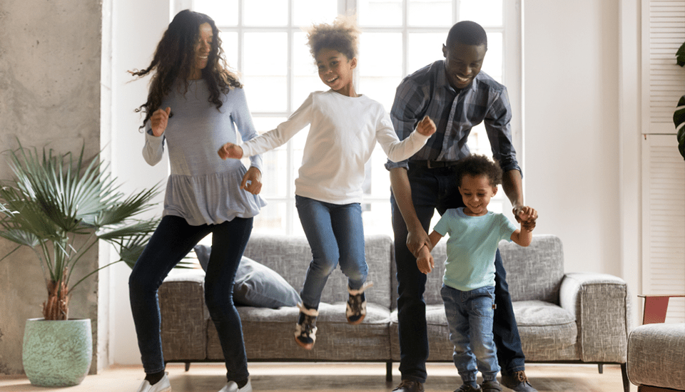 CShomelending's tweet photo. 4 reasons you’re better off selling your house this summer [INFOGRAPHIC] https://t.co/nWGxtH49YR https://t.co/iYqUVUXHCL