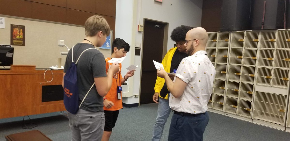 utsachoircamp's tweet image. These campers are starting the day strong by working on their sightreading!