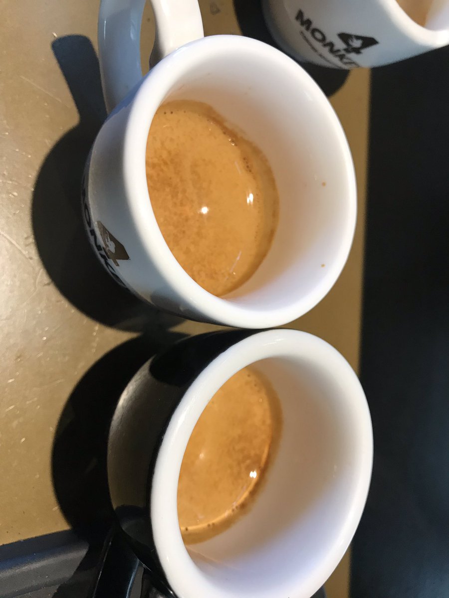 ¡La receta de hoy! 
22 in/39 out
Finca La Esperanza Proceso natural 
Notas a naranja y final a Caramello con su chispeante acidez hacen de este una delicia.
“Comprender el ratio en el Espresso es indispensable para aprovechar el potencial del café.”