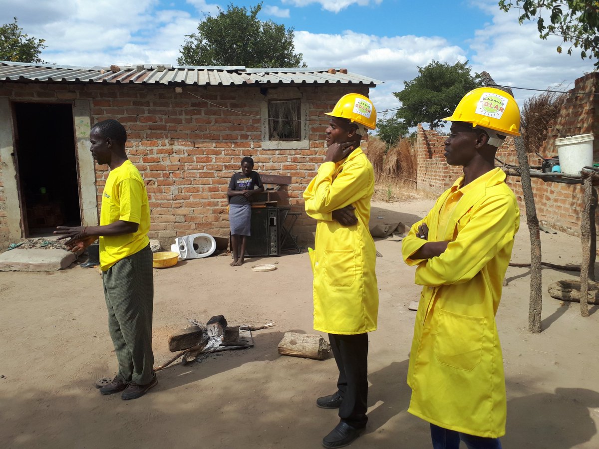VichayaCHungU's tweet photo. Celebrating @Azuri_Tech official launch in Zambia - mwaiseni! Pay-as-you-go solar is a game changer for off-grid Zambian communities. I joined Azuri's team in Chongwe today and heard lovely stories from the satisfied customers. More UK investment to #Zambia #UKinZambia https://t.co/BahLNaOAJG