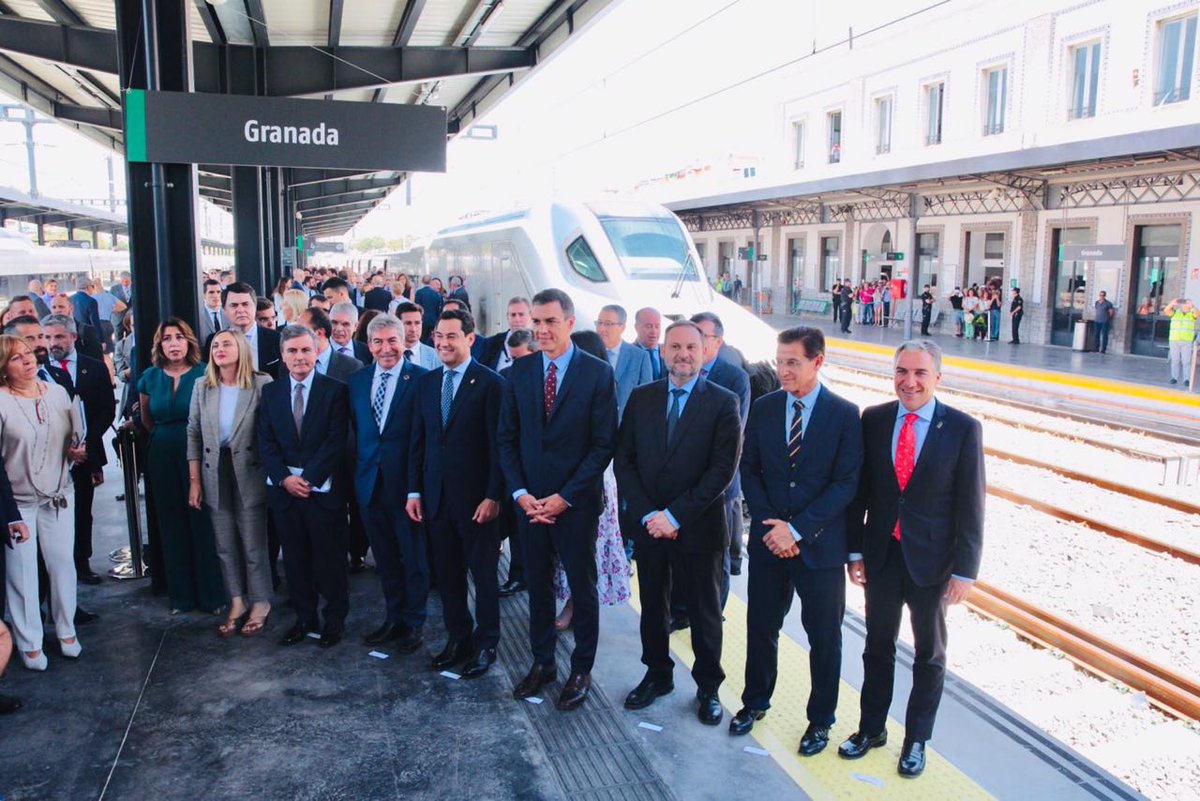 aytogr's tweet image. El AVE llega a #Granada. 

granada.org/inet/wprensa.n…