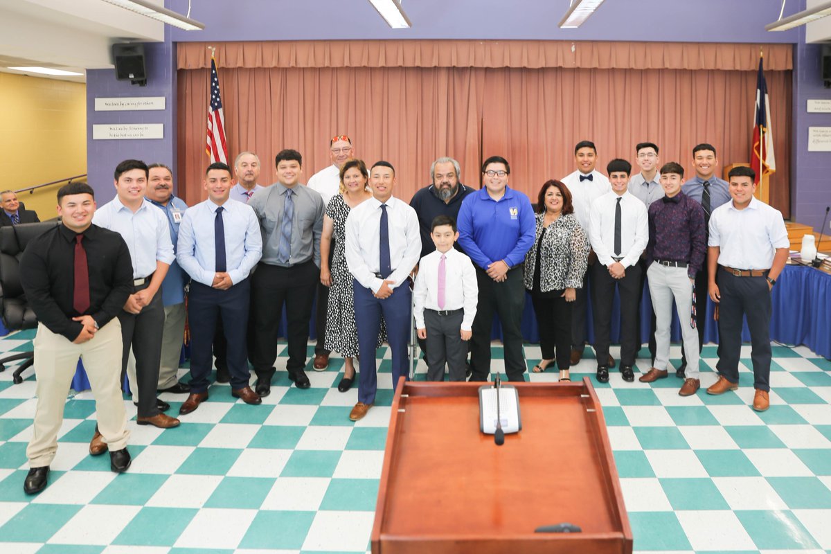 Congratulations to the HHS Varsity Baseball Team on having a successful 2019 Season 18-10 overall! This year, in Bi-District Playoffs vs. Austin McCallum –the #1 seed– they won 13-8, winning the Bi-District Title for the first time in 28 years! Way to go, Indians! #HarlandaleISD