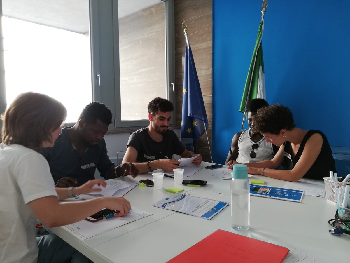 Time for participants to #Matera focus group to give us a feedback on the #Migrant #Entrepreneurship #Pathway.
With their contribution and that of #migrants and #NGOs from #UK, #France and #Belgium we will fine-tune the tool to be used to guide our target groups.
<a href="/materahub/">materahub</a>