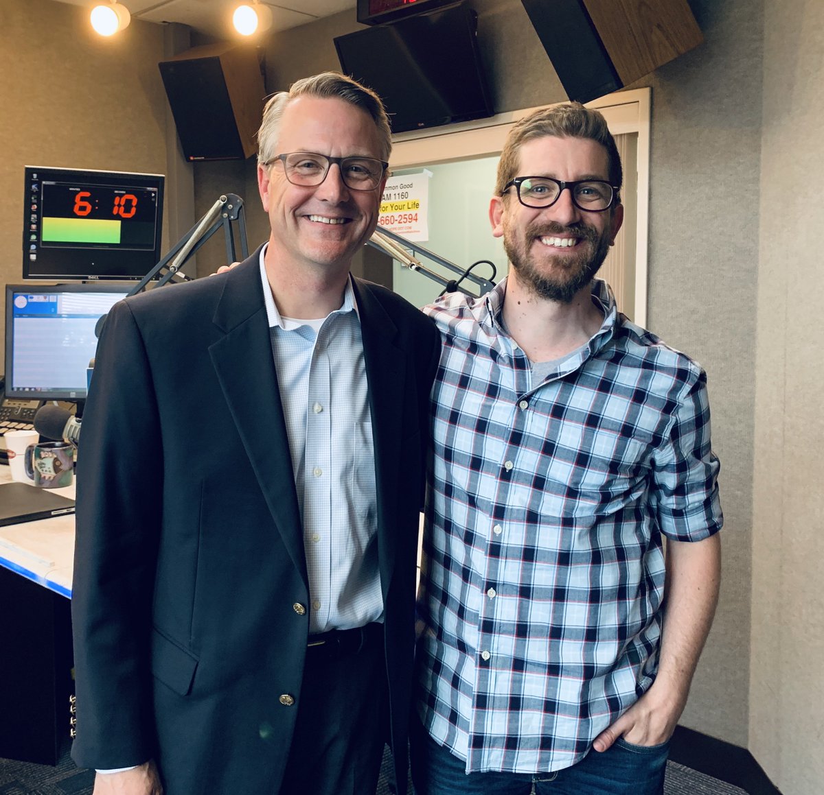 iansimkins's tweet photo. No joke, here are the topics we're going to tackle:
- The Psychology of #Mascots
- Leadership Lessons from Weird @alyankovic 
- #ChariotsofFire 

And a bunch more! I'm so grateful for this guy. 

TODAY 5-6pm 
@JudsonU 
@gcrumejr 
@1160HOPE 

Livestream: https://t.co/wO0MnhuJAw https://t.co/WWXvlP9pU8