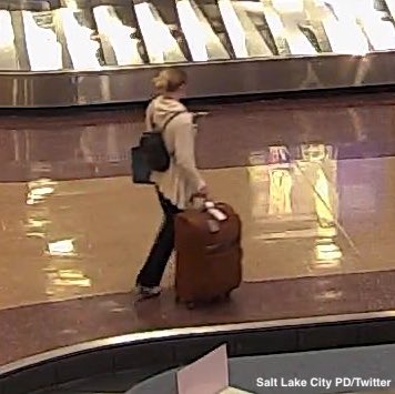 ABC's tweet photo. Police release last known photos of missing University of Utah student Mackenzie Lueck, who disappeared shortly after she was snapped by security cameras deplaning at the Salt Lake City International Airport. https://t.co/3oCjmI9Q7c https://t.co/RaBxrJUZ8i