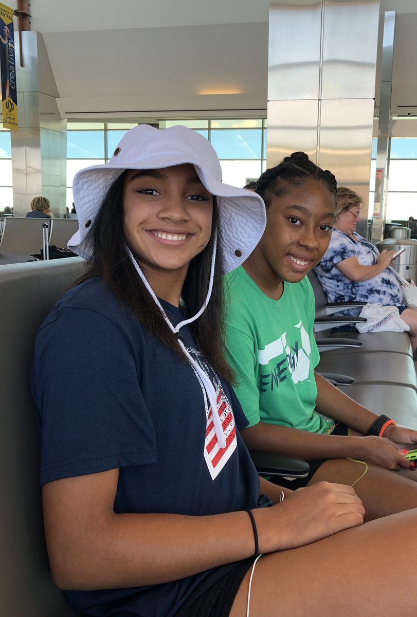 alishameyers9's tweet image. Cali bound ⚽️☀️ @OEFC05GirlsDA @oefcda #oefc05gda #DASummerShowcase #WorldClassDA