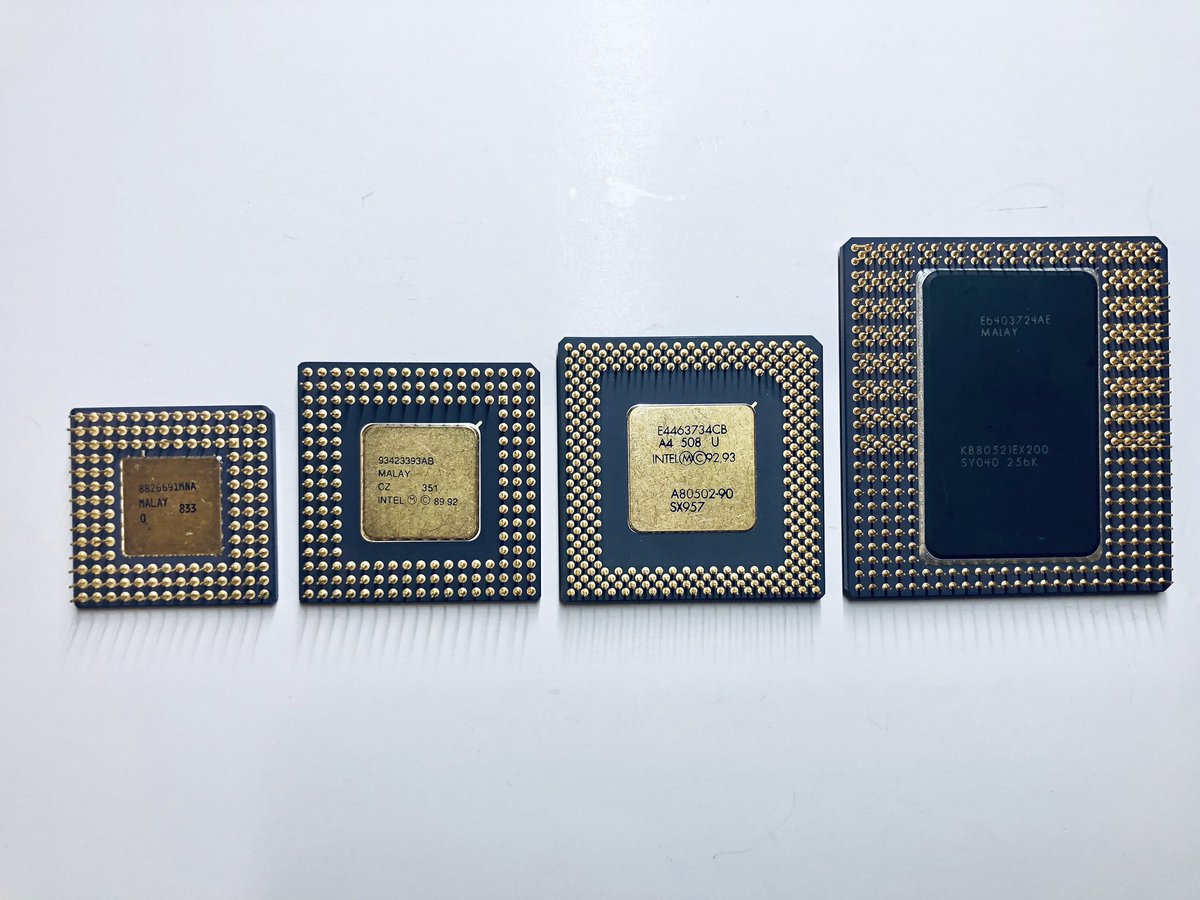 TechOldschool's tweet photo. Left to right 80386 80486 Pentium 90 Pentium Pro #RetroPC #RetroComputer  #intelcpu  #OldSchoolTech #retrocomputing #CentralProcessingUnit  #CPUhistory #technologyhistorian  #retrotech #retrotechnology #oldschoolcomputer #vintagecomputing #386DX  #486SX #Pentium90 #PentiumPro https://t.co/Bj0YtBVbLR