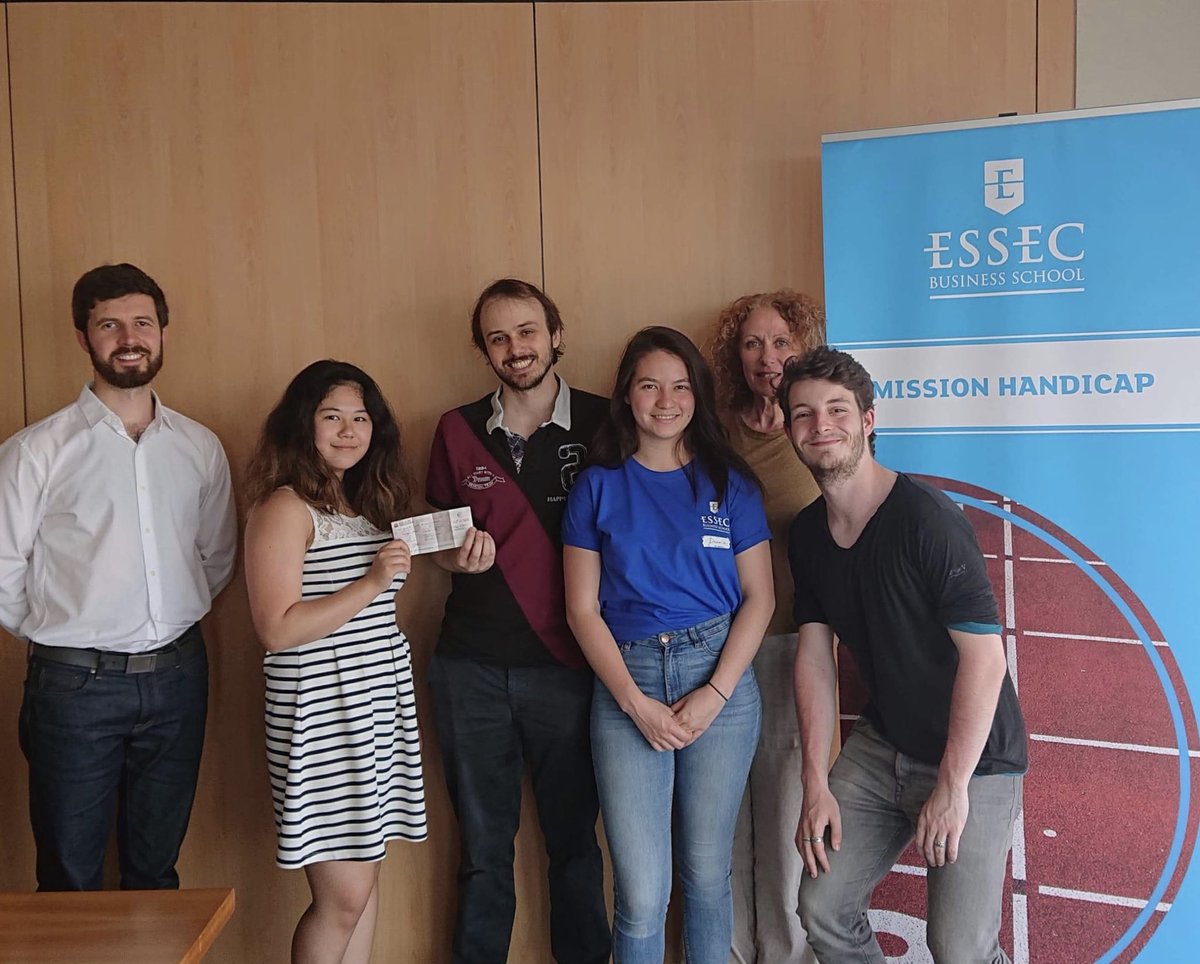 ElisaForget's tweet image. Un Grand Merci au Bureau des Jeux ESSEC pour l’organisation de la « Soirée Achète moi si tu peux » lors de notre Semaine Handicap et Talents et leur don à l'association Autisme Asperger Amitiés en charge d'accompagner les familles #hanbition #diversite @EssecRse