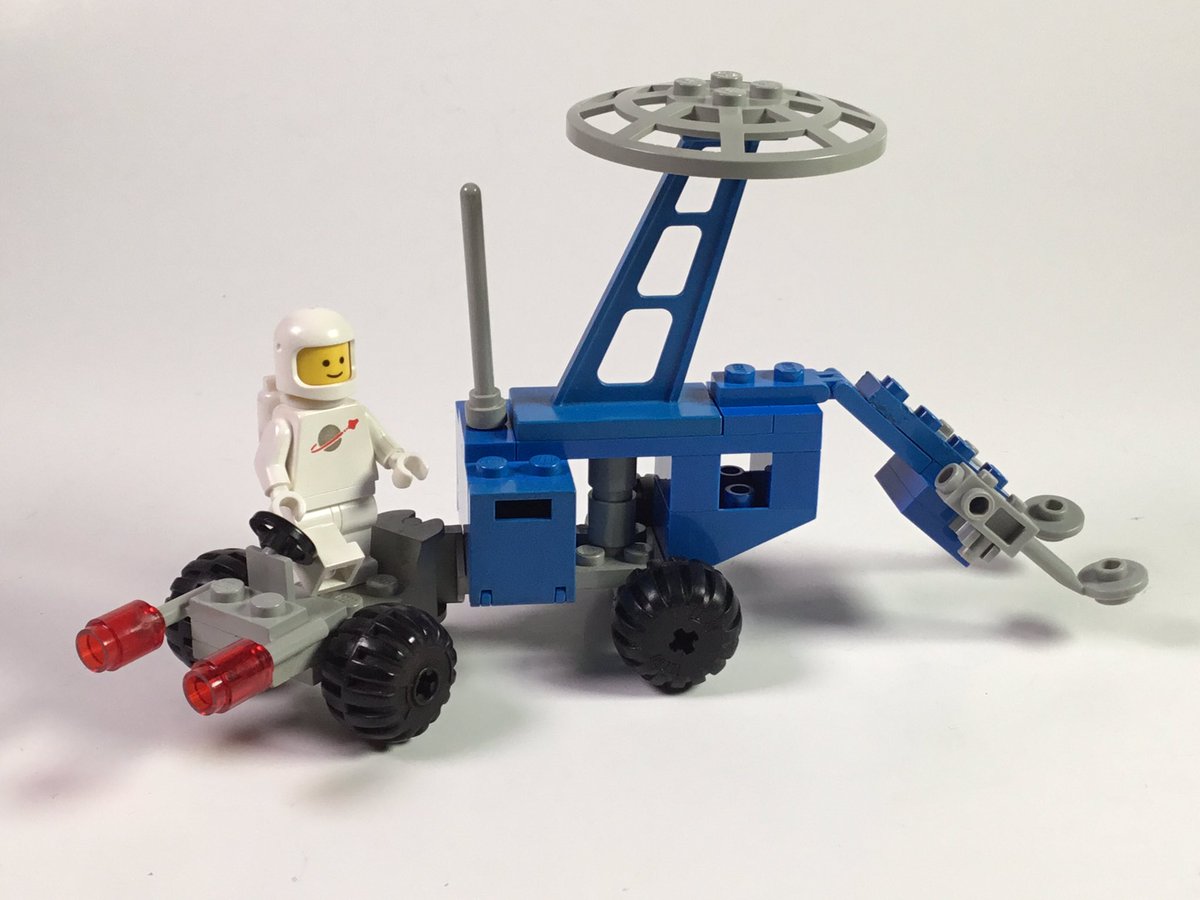 monster_review's tweet photo. The 6844 Seismologic Vehicle from 1983.  The latest build in our classic space series.  #lego #classicspace https://t.co/b70vnsU0QT