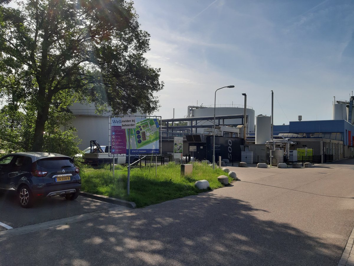 Vandaag in Emmen onze DB-vergadering gehouden op één van onze 23 RWZI's (RioolWaterZuiveringsInstallatie). Daarna kennismaking met personeel.