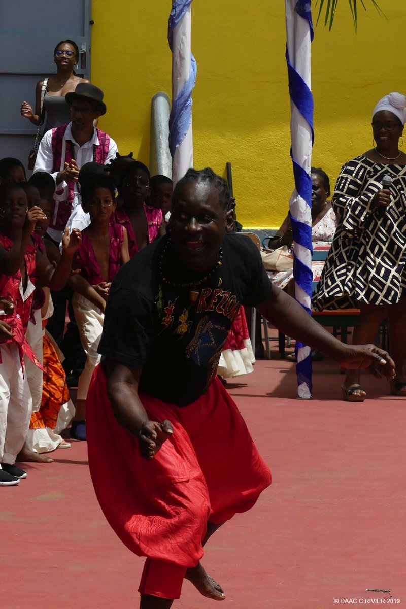 Les photos de la comédie musicale de l'école Turenne THENARD sont en ligne ! Bravo aux élèves et à tous ceux qui les ont aidé a réaliser cette magnifique performance ! pedagogie.ac-guadeloupe.fr/arts_et_cultur…