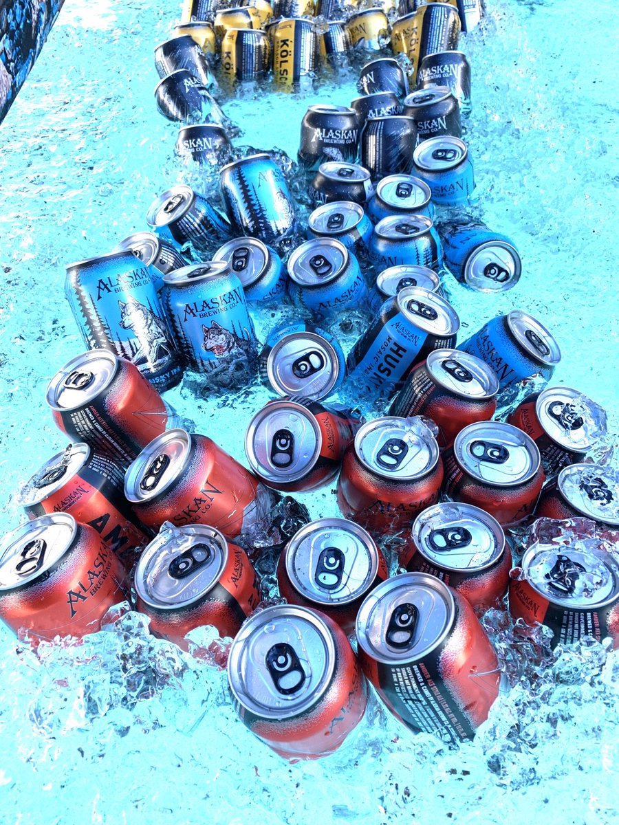 AlaskanBrewing's tweet photo. That time the Mendenhall Glacier chilled our beer during #IFBC19... #alaskanbeer #glaciercooler https://t.co/3uoTYysFOF