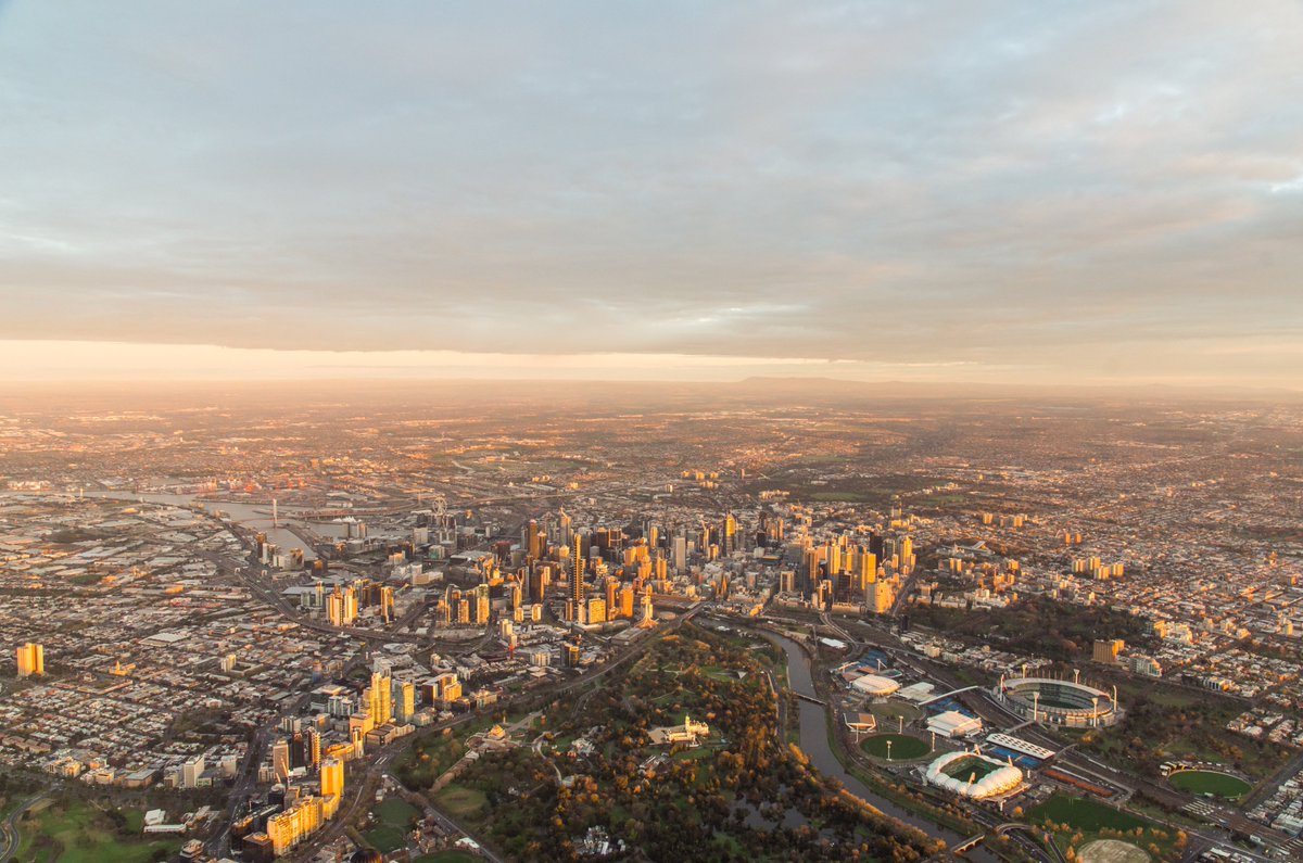 Join the Lord Mayor of Melbourne &amp; the planner who transformed the city into one of the most liveable in the world, for our next International Dialogue - between London &amp; Melbourne. 

11 July - free to NLA Partners, or £50: bit.ly/2JbVknc #NLAInternational