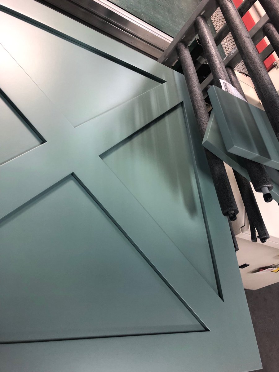 lansf80789's tweet photo. Special request #cabinetdoor painted in Underseas. We can help you make your #cabinet Customer’s dream come true! ⁦@DecoreSpec⁩   https://t.co/9BvJ7nd5m0 https://t.co/U1dY1jVimp