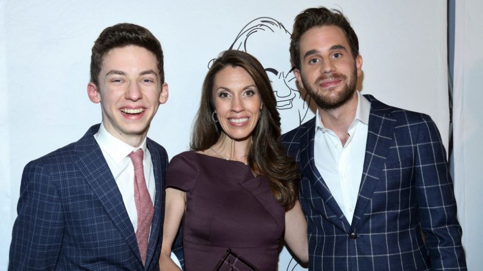 The 11th annual ceremony celebrated the best of high school musical theatre.

bit.ly/2FyUCzv