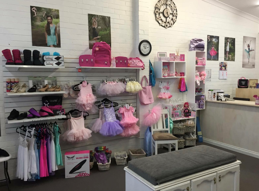 BsaleAustralia's tweet photo. ⭐JOS DANCEWEAR AND SUPPLIES⭐💃🕺
Read: https://t.co/1YsBBLIMfW
#sydney #sydneyaustralia #sydneylocal #sydneybusiness #sydneystyle #sydneycbd #sydneyproperty #bsale #businessopportunity #australia #businessbroker #business #dancewear #dance #dancing #ballroom #gymnastic #wear https://t.co/xeDCCr89Bb