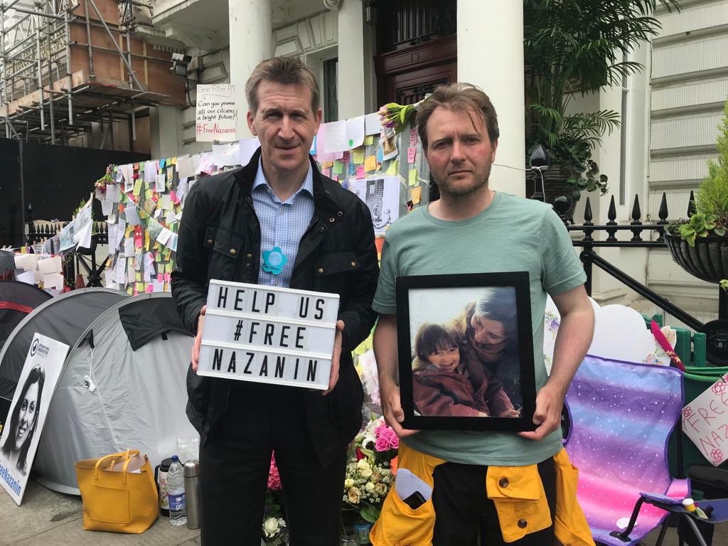 DanJarvisMBE's tweet photo. Humbled to meet Richard Ratcliffe and support the campaign to free Nazanin Zaghari-Ratcliffe.

She should be released immediately.

You can show your support by signing this petition: https://t.co/lpq4kzC2NN

#FreeNazanin #Hungry4Justice https://t.co/SMJgjmJFGI