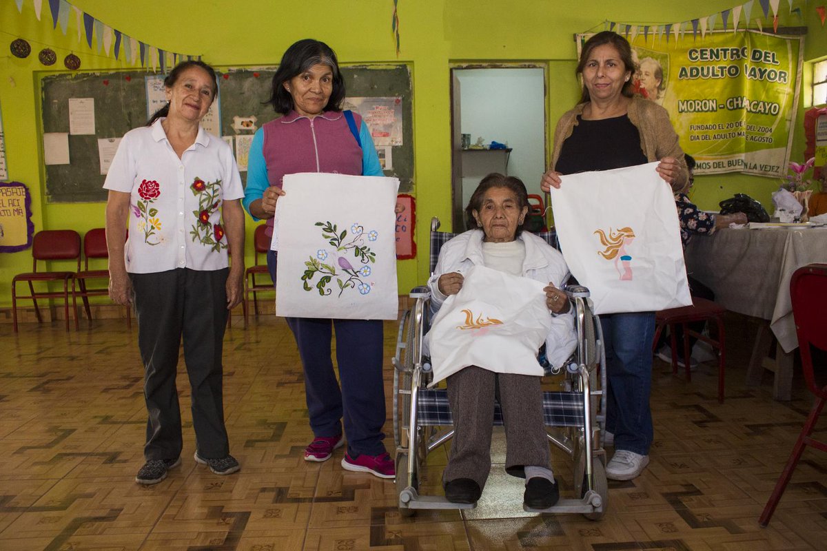 ChaclacayoMuni's tweet photo. Nos preocupamos por el bienestar físico y social de los adultos mayores ofreciendo talleres recreativos gratuitos. Por ello, en Moron realizamos manualidades y estimulación cognitiva para todos los adultos mayores del CIAM.

#CIAMenMoron #AdultoMayor 🧓👵 https://t.co/GTQVDJYBSw