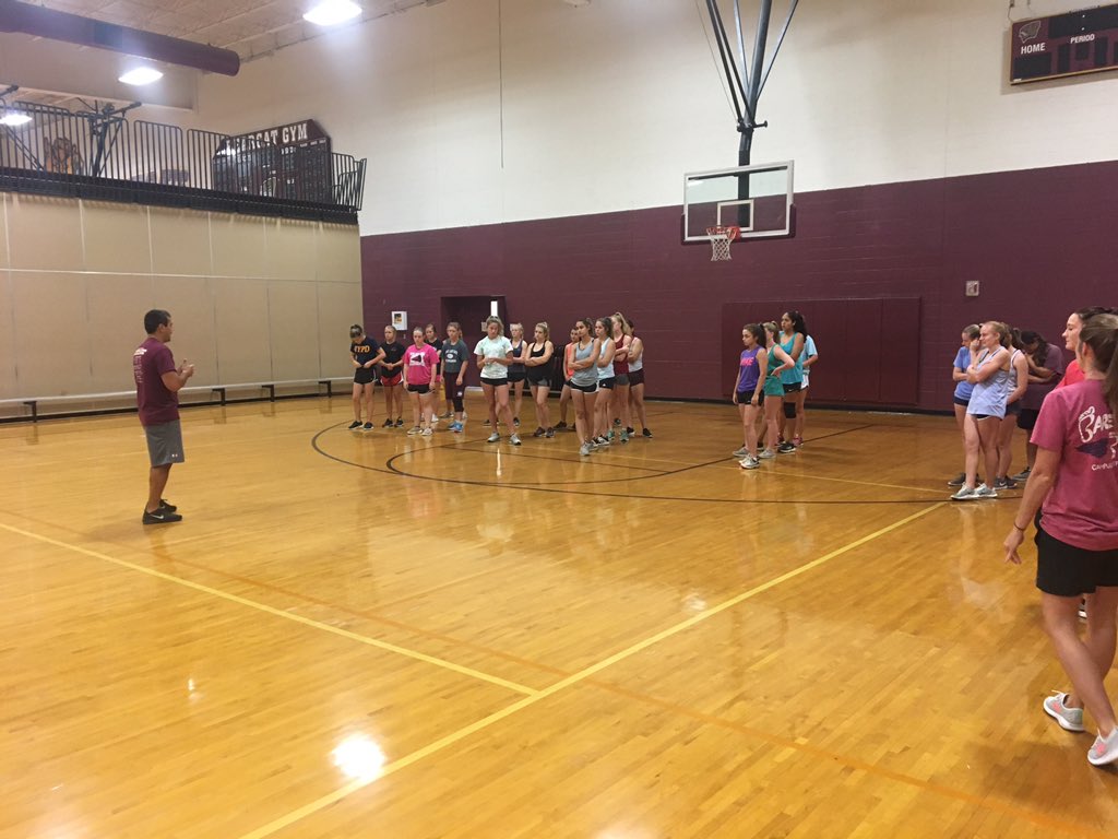 Coach_Fagan30's tweet photo. Coach Ragsdale teaching the boys &amp; MS group  about Accountability today, while Coach Gabbert was teaching the girls about What it means to Finish! Awesome to to see our Coaches developing the entire athlete in all areas! #BoroBuilding #BOROTUFF #TeamWhitesboro https://t.co/Cv9xmanlKX