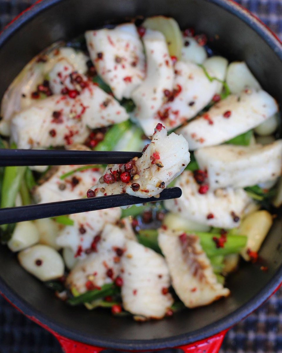 dadongny's tweet photo. On a sea-food diet 😉
Thanks, @coffeeandchampagne for sharing this shot of your Baked Black Cod! #DaDongNY https://t.co/a3In8hU1H1