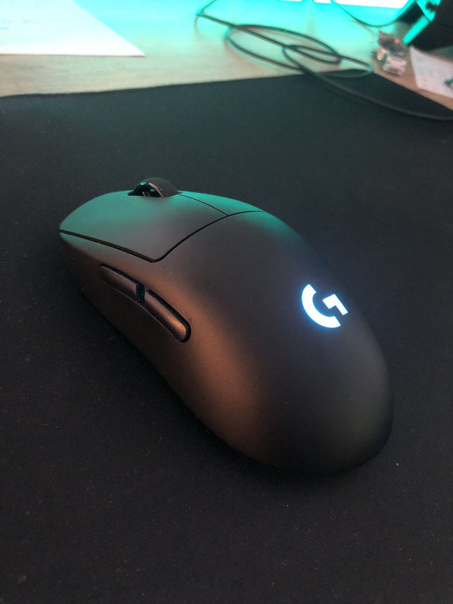 baptistevne's tweet photo. Reçu ma nouvelle Logitech G Pro Wireless aujourd’hui !🥰 @LogitechGFrance https://t.co/VbAEVnY8OI