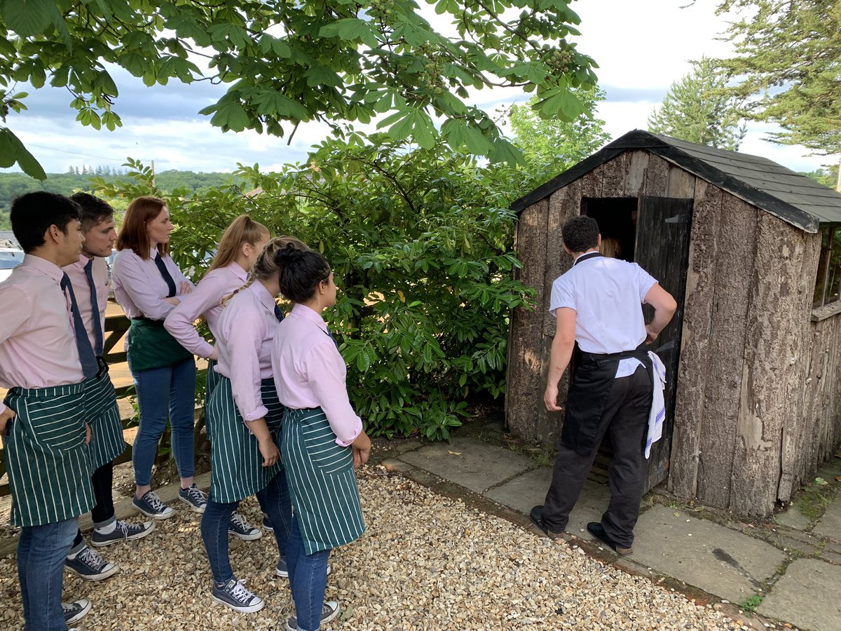 AdamBrandish's tweet photo. Smoke Shed tours with @andy_wright99 learning about @JamesGolding10 smoked salmon and smoked salt! #piggyclassics @jgerty @Tara_Crabb @fbourde @RiaRhodes @RobinHutson https://t.co/TFYKsI8DMX