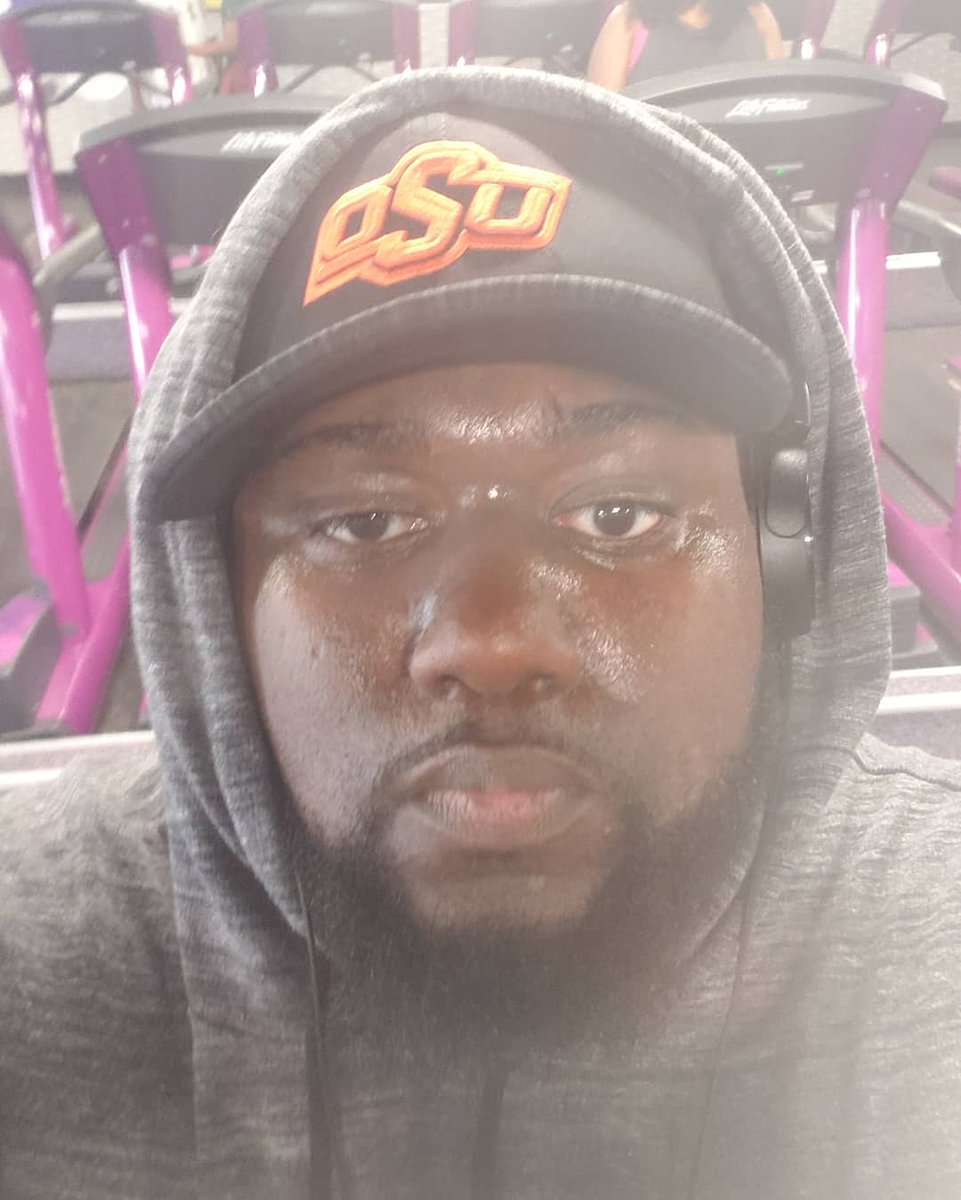 MarcelPBlack's tweet photo. I'm just here to earn it.

2.86 miles in 30 minutes.

#ElipticalSoundtrack: @killermike 

#TrainingToBeTheBestRapper 
#BeatDiabetes 
#EffGout 
#CultureOverEverything 
#MoreCulture 
#4ThaCLTR https://t.co/mWHEziShFY