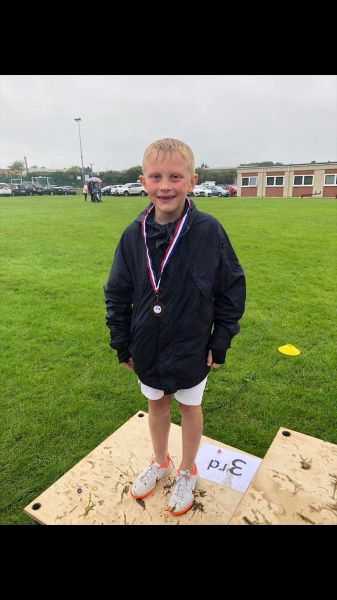 ClaireGaal's tweet photo. Well done my boy!!!! 🥉 a wet one at Morley sports today!!!  @WestertonPS https://t.co/8CAokdpn8E