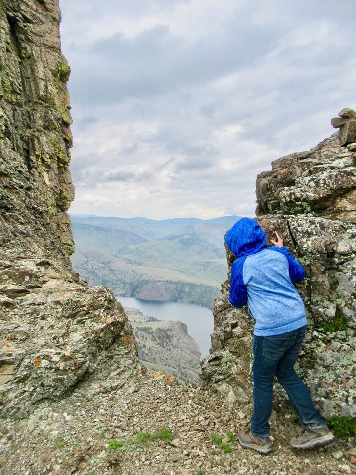 MontanaCouncil's tweet photo. Did you know #Montana has a Sleeping Giant? #ScoutsBSA Troop 214 hiked to it’s nose! A 4.5-mile #hike up and 2,000 ft elevation gain. #montanacouncil #team315 #getoutside #adventure https://t.co/5xzU9ZyM4G