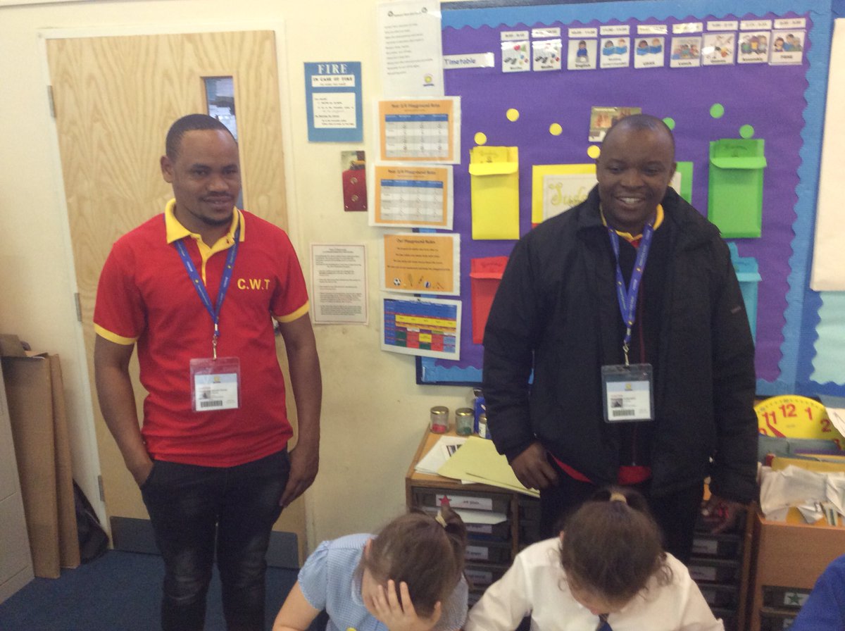 The children loved our rainforest art work with Mr Ivan Jones today. Some great tips and suggestions on perspective in drawings and how to draw lightly in order to use a rubber effectively. We can’t wait for his return on Thursday when we can paint our work.