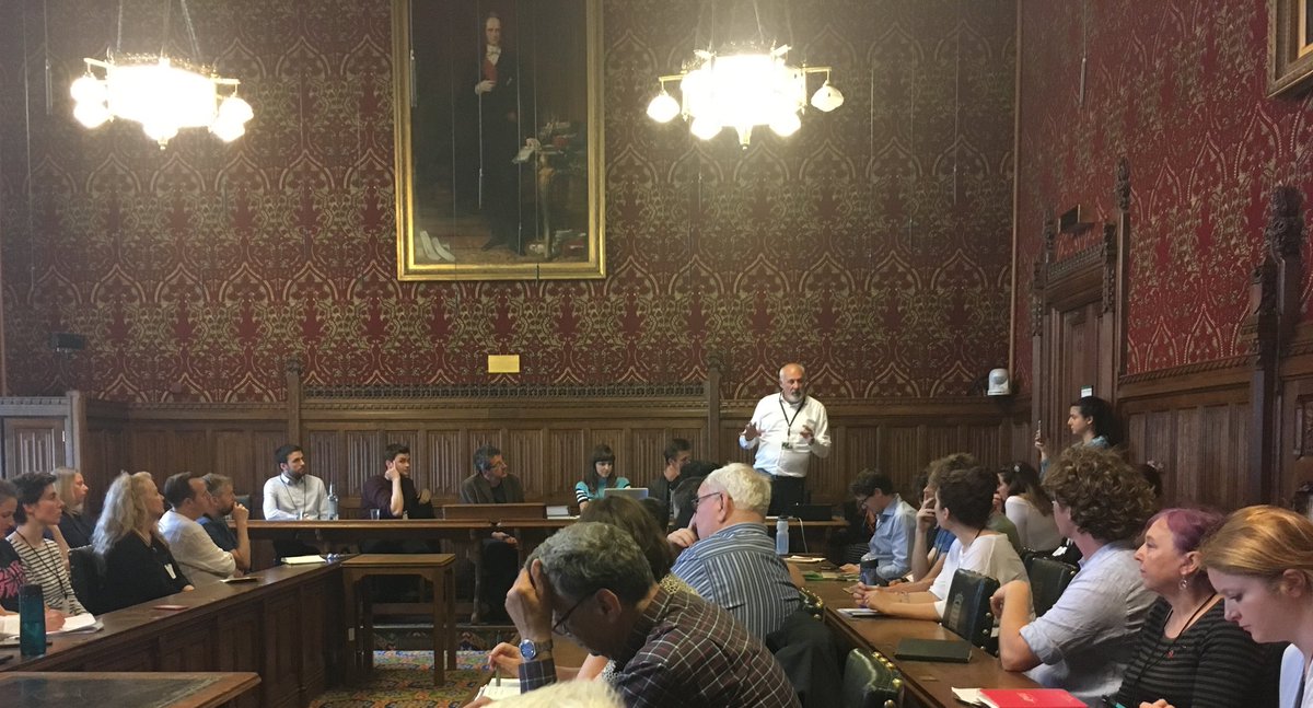 Gian_TCatt's tweet image. .@jon_trickett: “Just 25,000 people own half the land in England, while just 5000 people own half the land in Scotland” #LandForTheMany