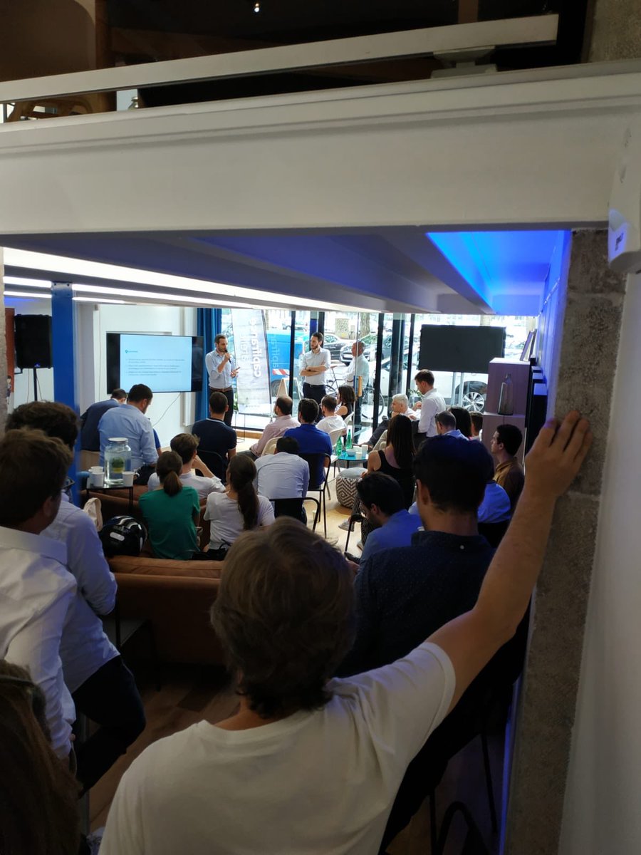 CoworkimmoFR's tweet photo. Soirée Real estate en direct de @ l atelier by capifrance. #Immobilier #realestate https://t.co/ohQceQo8fW