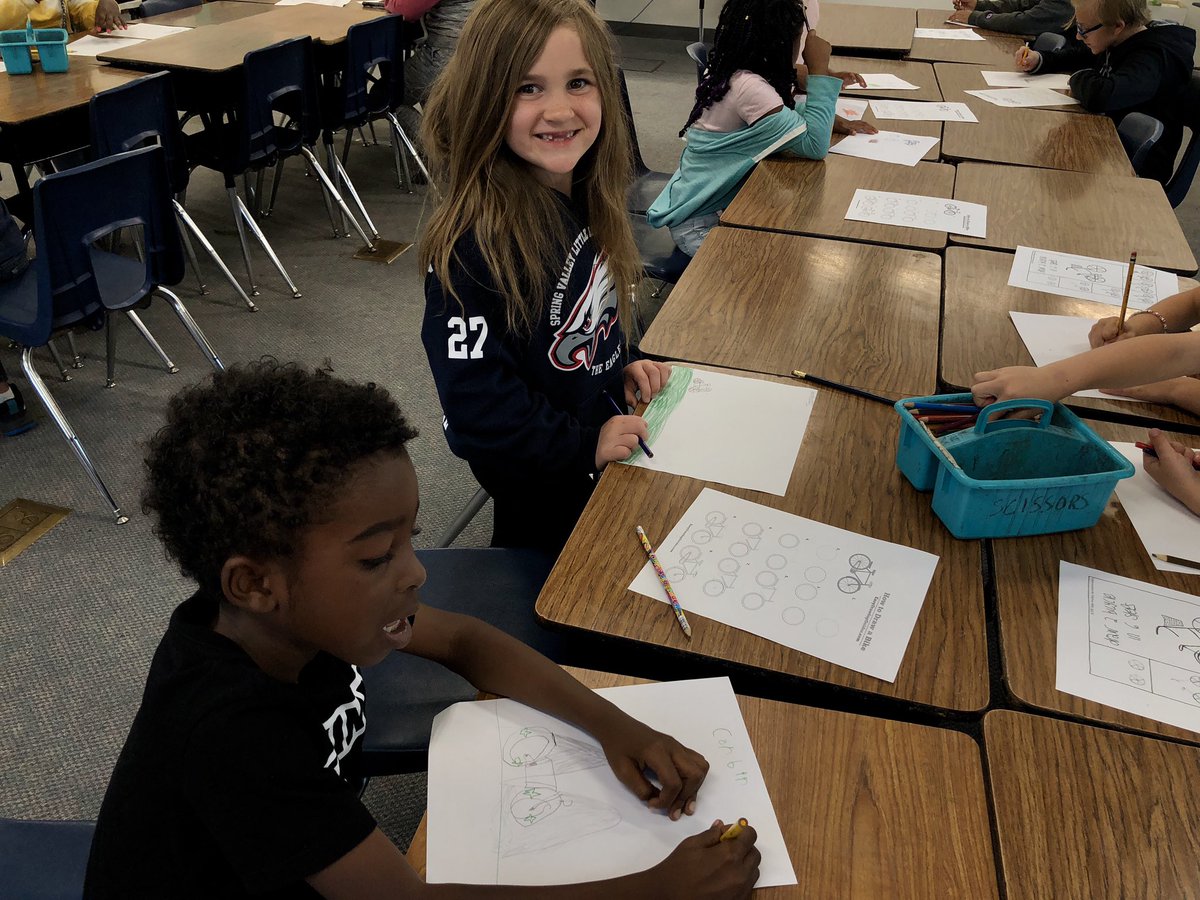 LOMA_ESS's tweet image. Learning how to draw a bike for Kid’s Choice! #ESSROCKS #LMSVHEART #SUMMER19