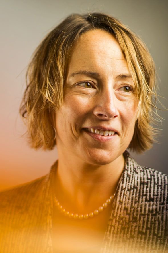NU_SLearning's tweet photo. S-L faculty Meg Heckman of @NU_CAMD is featured in this News@Northeastern article on journalism's gender gap, along with @storybench. Read it here: https://t.co/BL0NyhfDFZ
#nuservicelearning #northeastern #research https://t.co/KOf8ZLlRf0