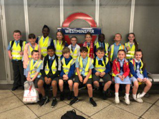 Navigating the Underground! @OLIMrsB <a href="/OliPrimary/">OLI Primary School</a> <a href="/csergeant3/">OLI  Headteacher</a>