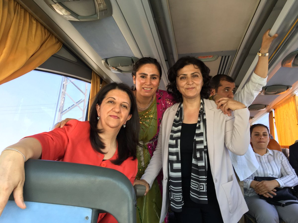 AyseSurucuUrfa's tweet photo. 7 aydır  hukuksuz bir şekilde tutuklu bulunan DBP Urfa İl Eşbaşkanımız Bekir Karakeçili ve  HDP İl Eşbaşkanımız Aliye Kızıldamar’ın yarın saat 10:00’da  6. Ağır Ceza Mahkemesinde 2. Duruşması  görülecektir. 
 
Hukuksuzluk son bulup  yoldaşlarımız derhal serbest  bırakılmalıdır!! https://t.co/DoNcm37CTv
