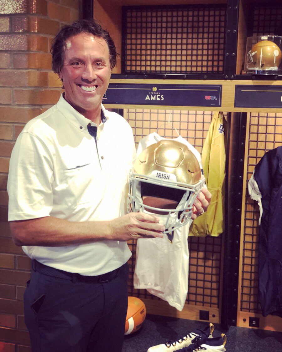 Nice welcome to @notredame and the US Senior Open!  Locker room tour and honourary Fighting Irish for the week! @pgatourchampions #notredameuniversity #fightingirish #ussenioropen2019 @WarrenGCatND