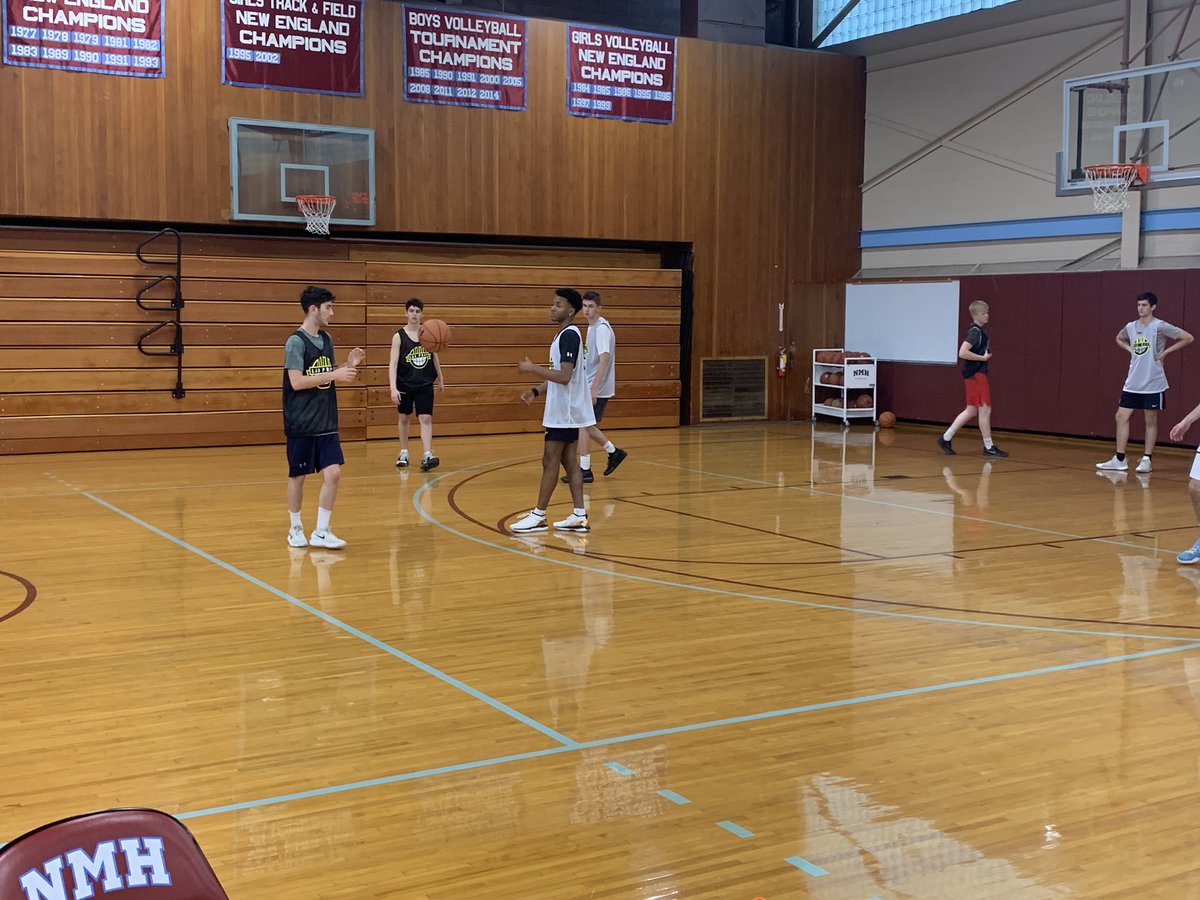 NERRHoops's tweet photo. 3v3 kicking off the afternoon session here at #LabPrepCamp. Championship games tipping off soon #RealTeaching https://t.co/XbNMtg4siV