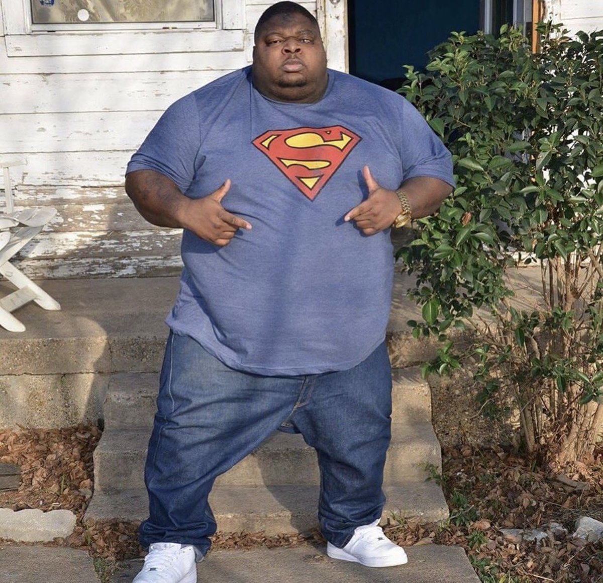 mortarsriseup's tweet photo. You’ve been visited by BigNigga™️
Tons of mass and epic PRs will come to you but only if you reply
“Keep flexin BigNigga™️!”
#RIPCstruggs https://t.co/pHNLNC7TMO