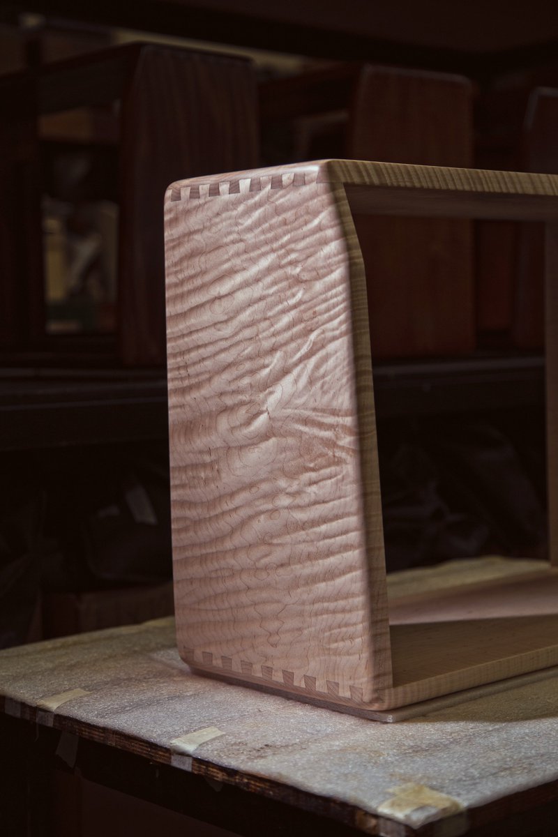 MesaBoogie's tweet image. Absolutely beautiful custom hardwoods just coming out of the shop. Here we have a Private Reserve Maple Fillmore 50 Cabinet after a fresh sanding in mid production. What will be your next MESA custom?

#mesaboogie #mesaengineering #mesacustomshop