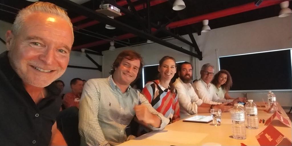 Stormram's tweet photo. Here we go again! LEF 2019. Super coachespanel en 12 mooie startende ondernemers. Na vanavond gaan er 6 door naar de halve finale. Wie gaat door met welke coach? #lef19 #starters #ondernemerswedstrijd https://t.co/cyji61h7jz