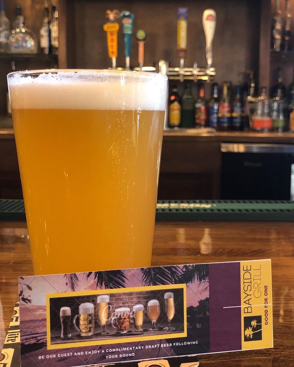 LakeLasVegas's tweet photo. Enjoy a complimentary ice-cold draft beer 🍺 with each golf round purchased at Bayside Grill, @ReflectionBayLV #Golf #ReflectionBay #BaysideGrill #Food #Drinks #ReflectionBayGolfAcademy https://t.co/0cBwnDkV1z