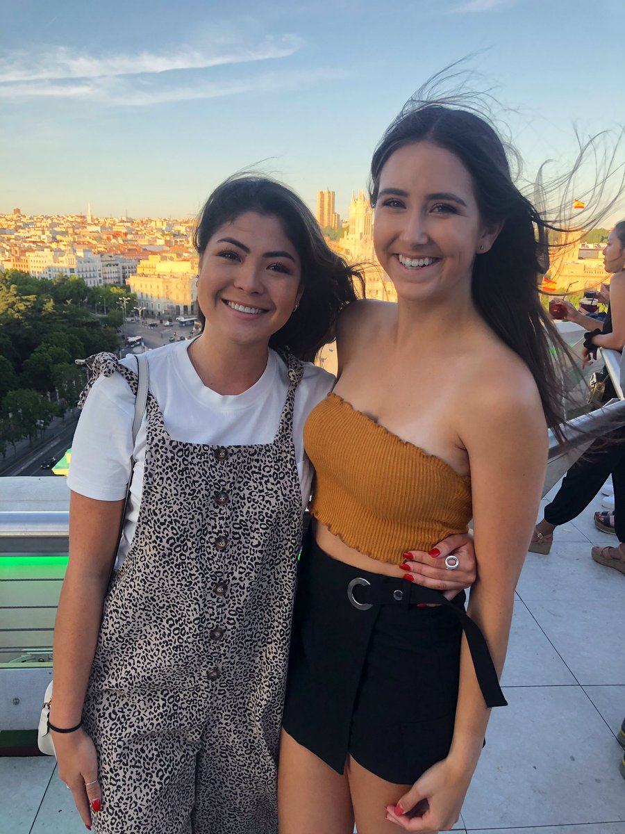 taylorlcov's tweet photo. My best friend left for China for a year this morning! I’m gonna miss you so much! Love you❤️I’ll try to visit soon! https://t.co/HjTH7WewOu